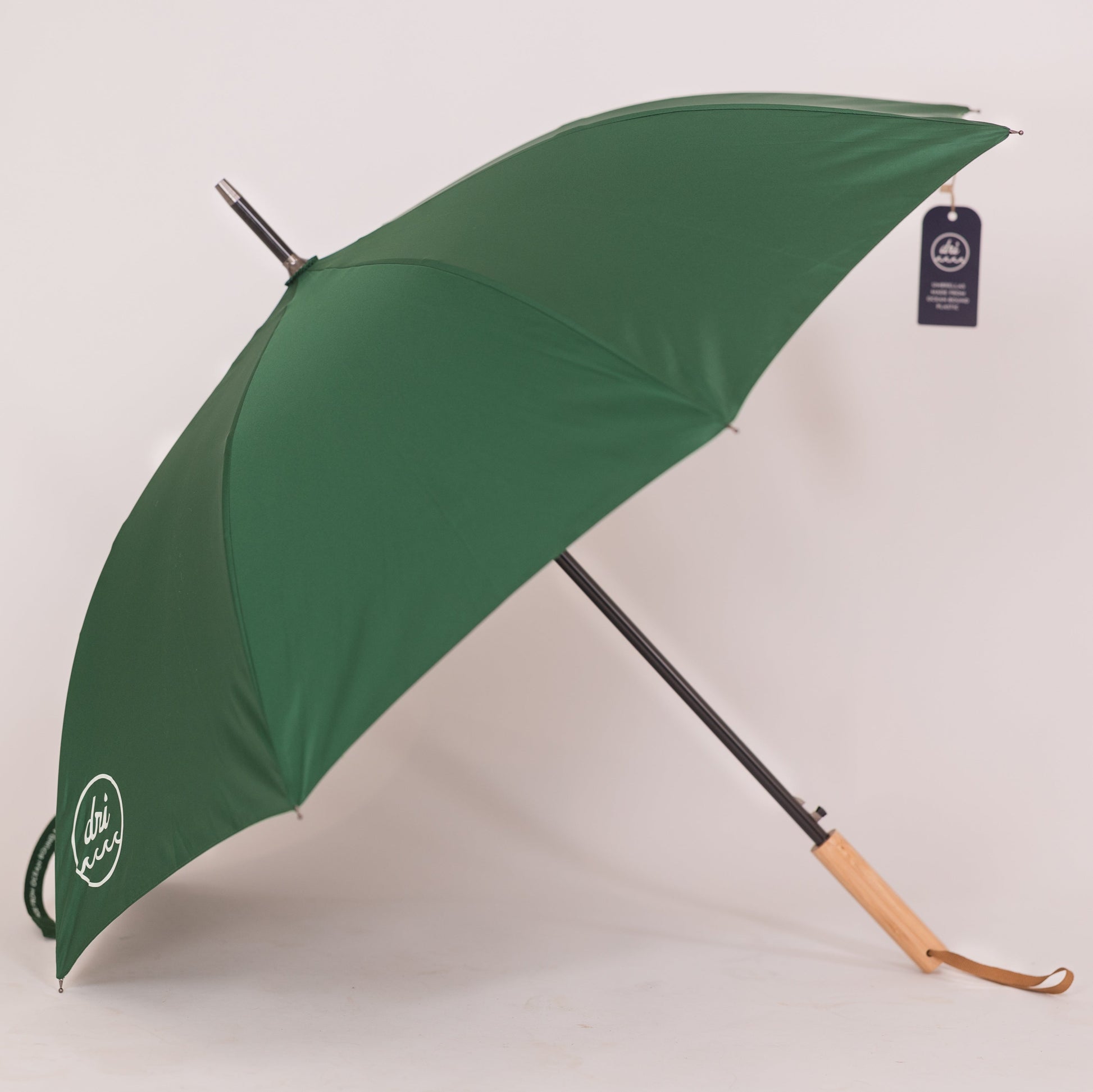 Dri umbrella ocean plastic